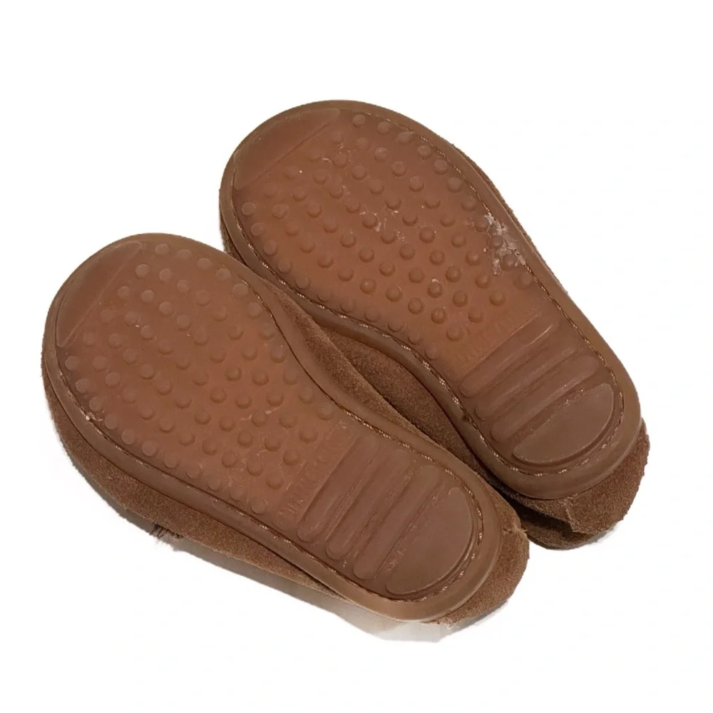 Minnetonka Kilty Suede Whipstitch Moccasins